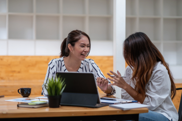 This is the how you do smart compliance with HRIS