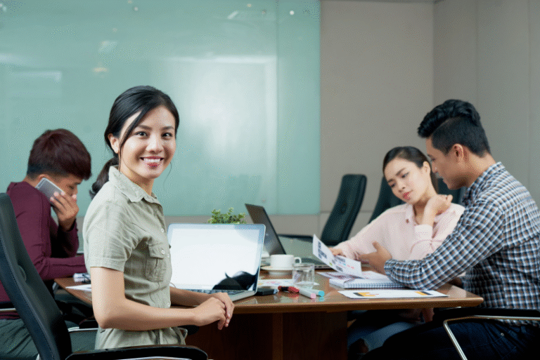This is the how you do smart compliance with HRIS