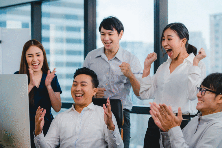 Learn the 5 Ways HRIS Improves Employee Morale