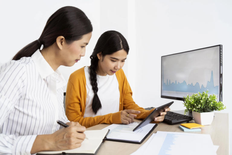Streamlined workflow and automated processing achieved through smarter payroll management with HRIS.