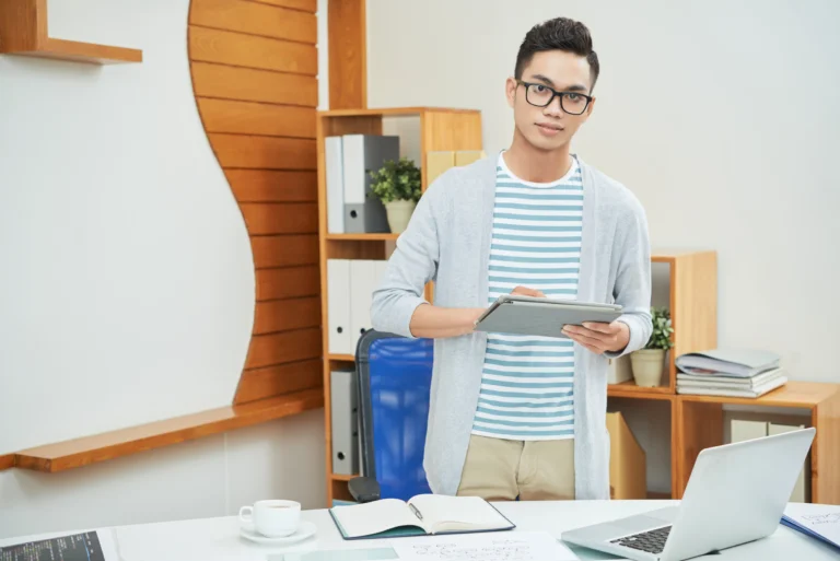 Choosing the Right HRIS