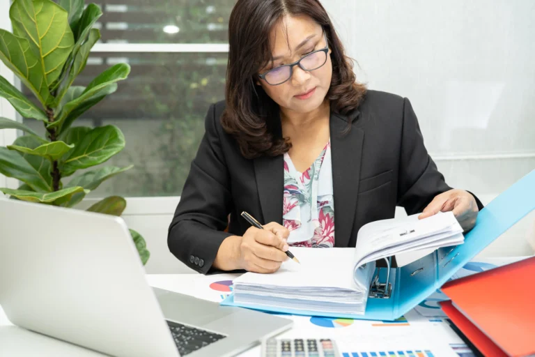 Choosing the Right HRIS